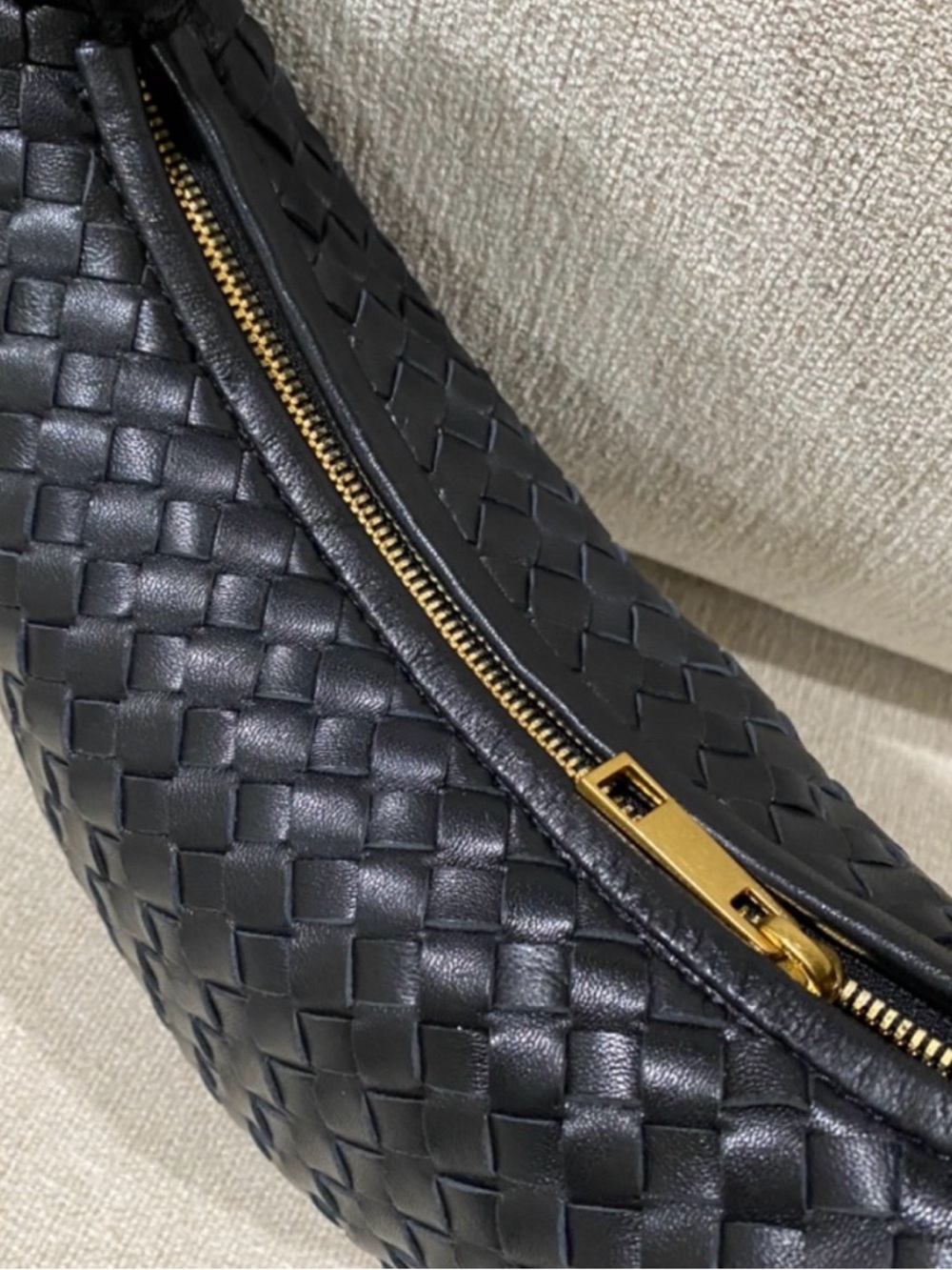 Woven Hobo Shoulder Bag - Black - Picture 5 of 9